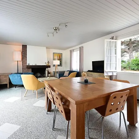 889 Les Fontaines Proche * Le Bois-Plage-en-Re