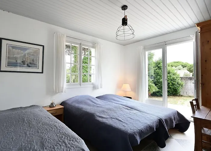 889 Les Fontaines Proche